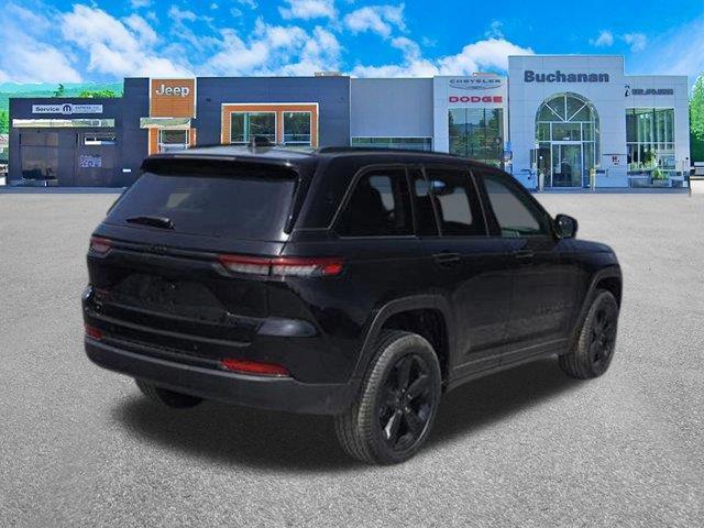 new 2024 Jeep Grand Cherokee car, priced at $45,585