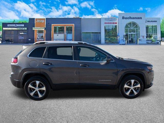 used 2021 Jeep Cherokee car, priced at $23,299