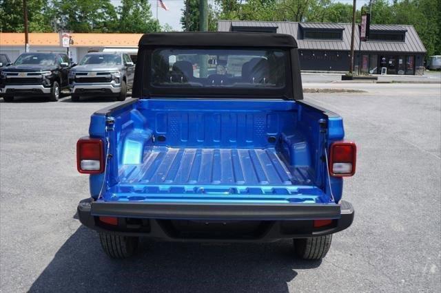 new 2024 Jeep Gladiator car, priced at $36,136