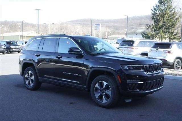 new 2022 Jeep Grand Cherokee 4xe car, priced at $45,911