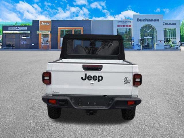 new 2024 Jeep Gladiator car, priced at $42,090