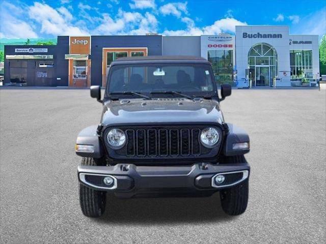 new 2024 Jeep Gladiator car, priced at $36,136