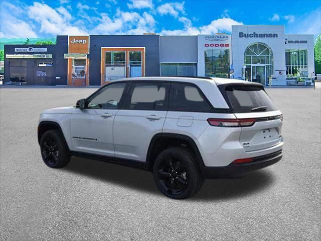 new 2024 Jeep Grand Cherokee car, priced at $42,917