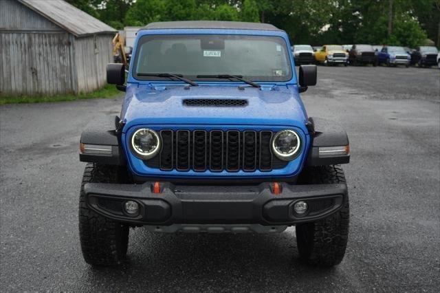 new 2024 Jeep Gladiator car, priced at $47,627