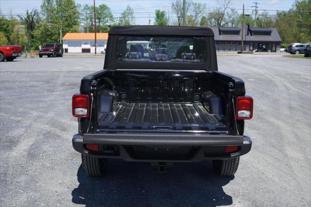 new 2024 Jeep Gladiator car, priced at $42,700