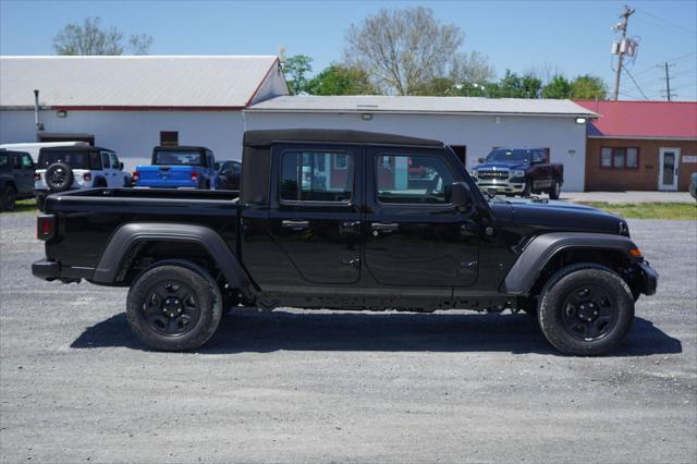 new 2024 Jeep Gladiator car, priced at $42,700