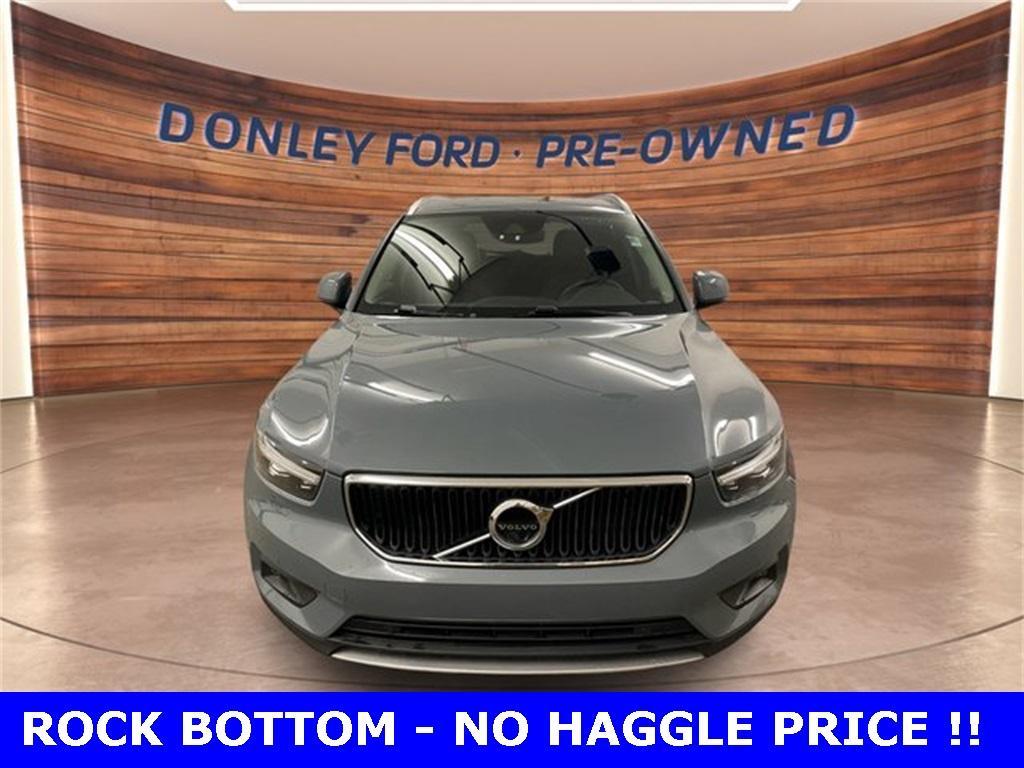 used 2022 Volvo XC40 car, priced at $21,599