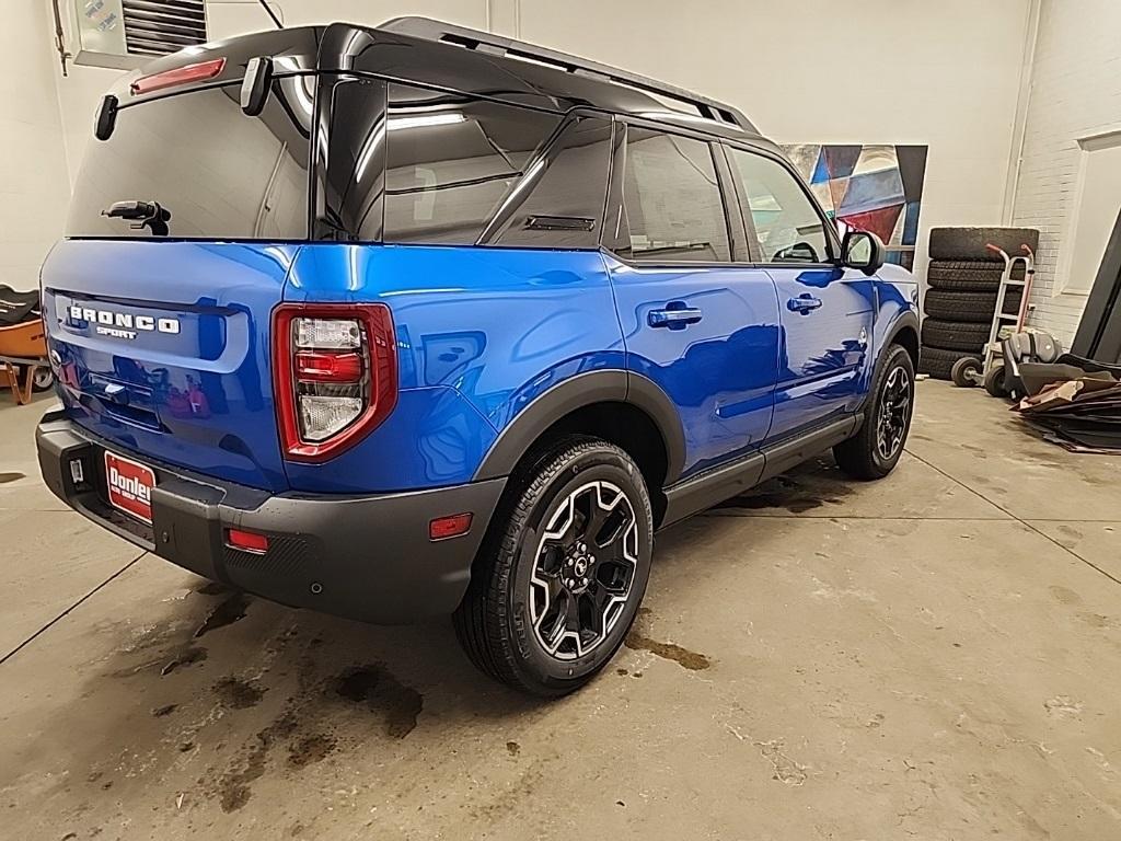 new 2025 Ford Bronco Sport car, priced at $38,174