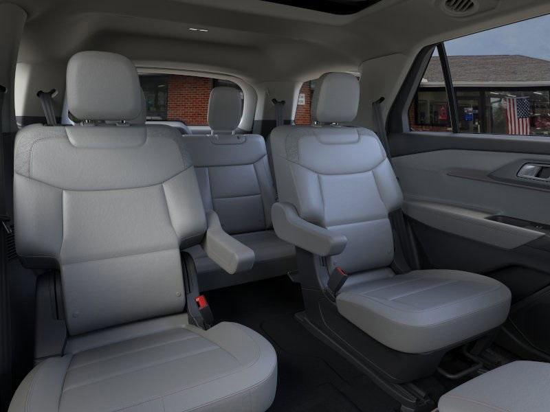 new 2025 Ford Explorer car, priced at $47,286