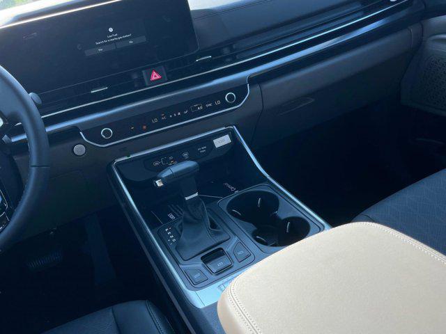 new 2025 Kia Carnival car, priced at $39,000