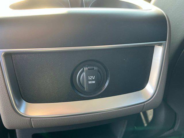 new 2025 Kia Carnival car, priced at $39,000
