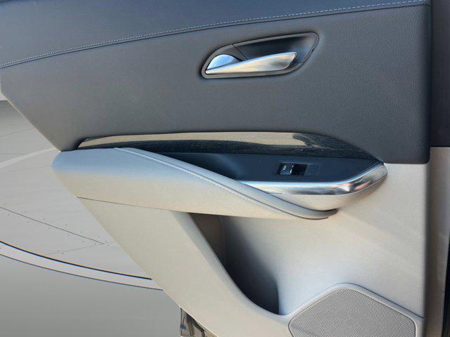 used 2022 Cadillac XT4 car, priced at $28,516