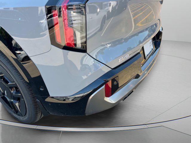 new 2026 Kia EV9 car, priced at $76,515
