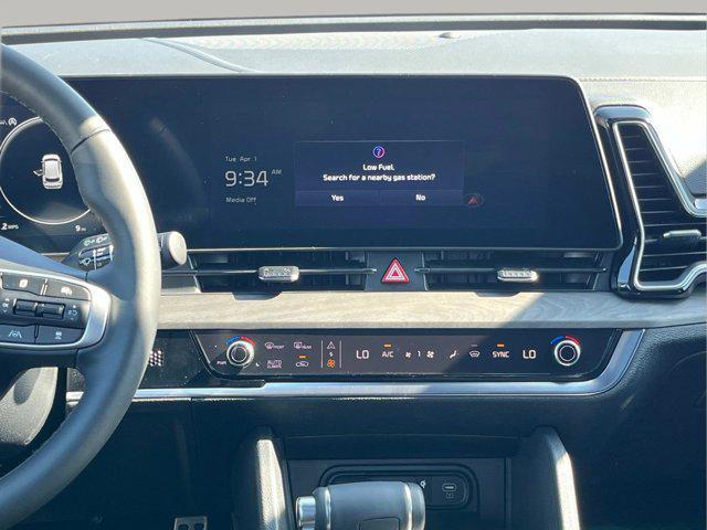 new 2025 Kia Sportage car, priced at $40,450