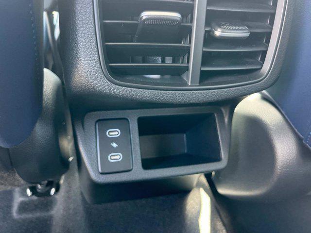 new 2025 Kia Seltos car, priced at $25,670