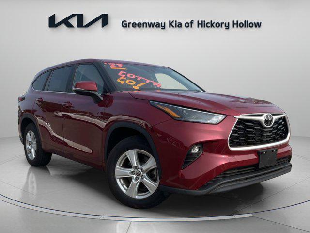 used 2023 Toyota Highlander car, priced at $33,397