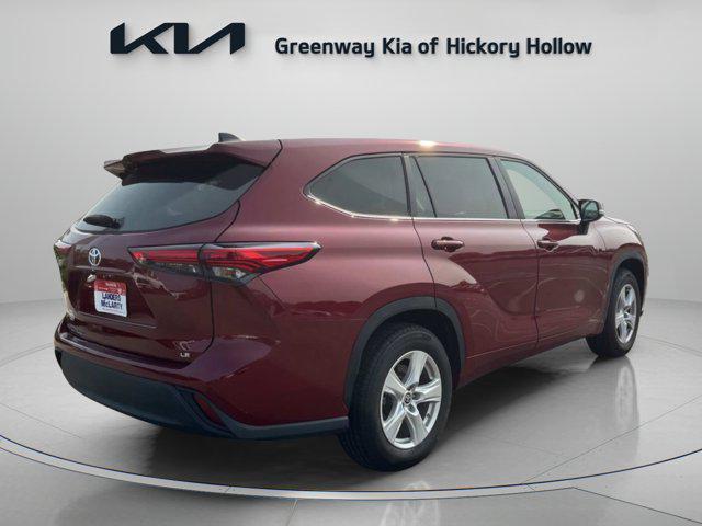 used 2023 Toyota Highlander car, priced at $33,397