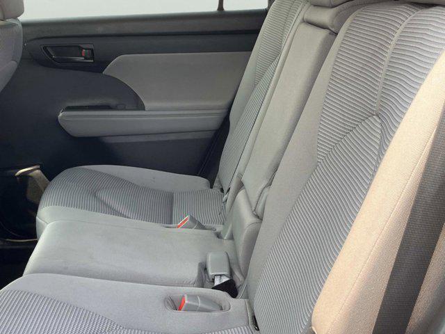used 2023 Toyota Highlander car, priced at $33,397
