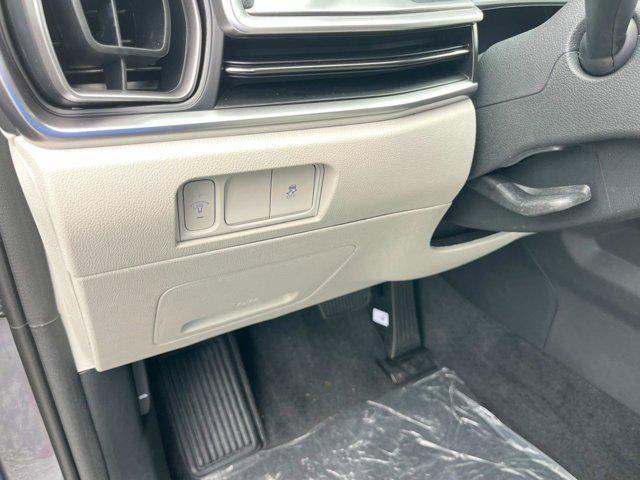 new 2025 Kia Sorento car, priced at $37,030