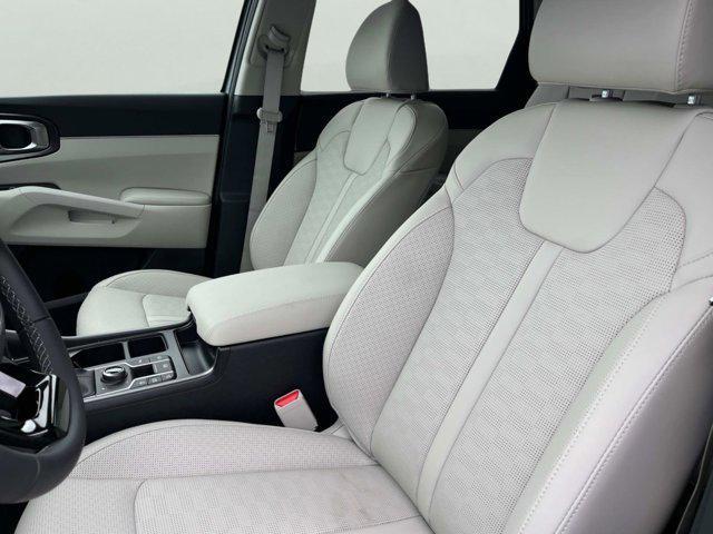 new 2025 Kia Sorento car, priced at $37,030