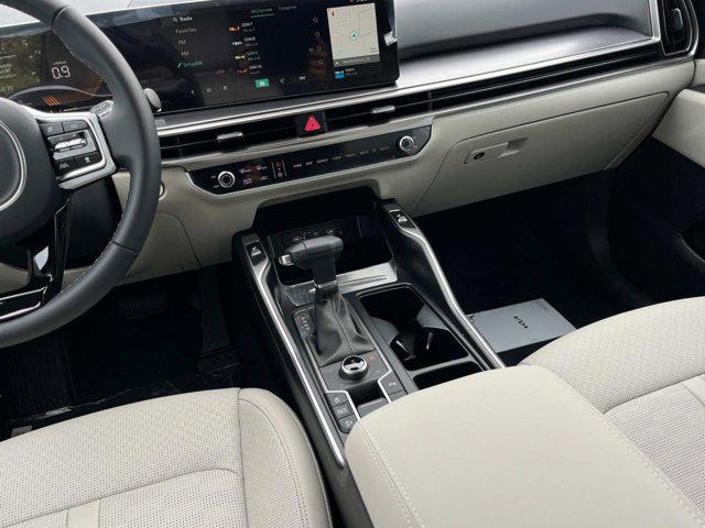 new 2025 Kia Sorento car, priced at $37,030