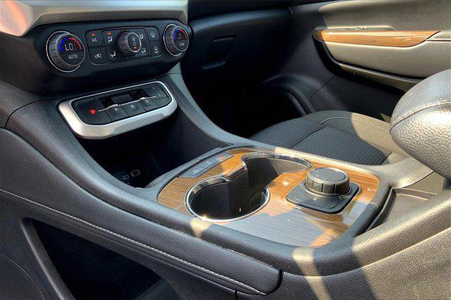 used 2023 GMC Acadia car, priced at $27,719