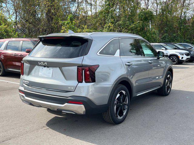 new 2025 Kia Sorento Hybrid car, priced at $42,090