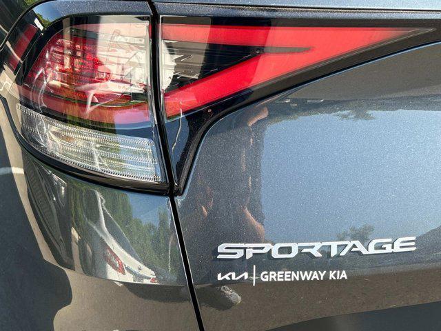 new 2025 Kia Sportage Hybrid car, priced at $30,535