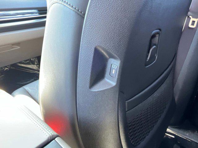 new 2025 Kia Carnival car, priced at $39,000