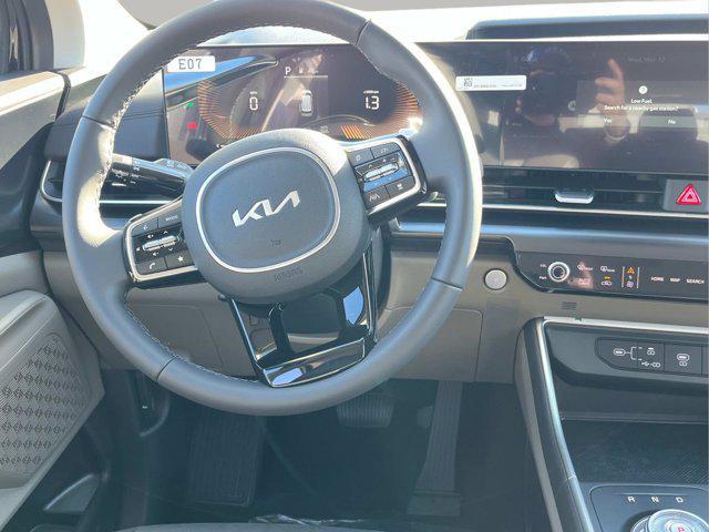 new 2025 Kia Carnival Hybrid car, priced at $41,650