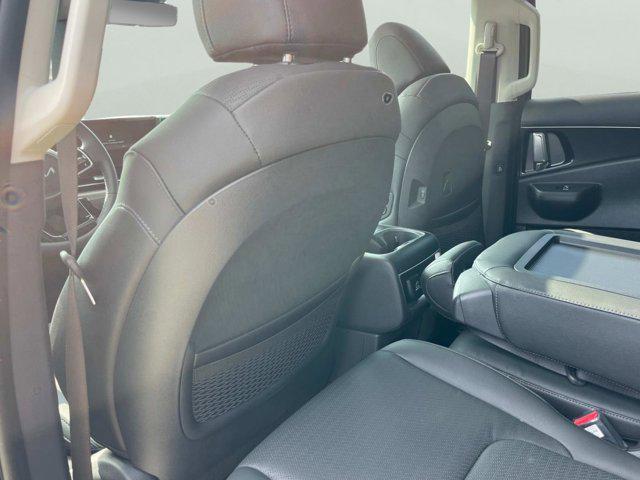 new 2026 Kia Carnival car, priced at $53,285