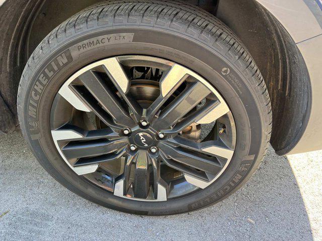 used 2024 Kia Telluride car, priced at $44,903
