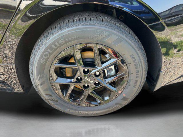 new 2025 Kia K5 car, priced at $27,050