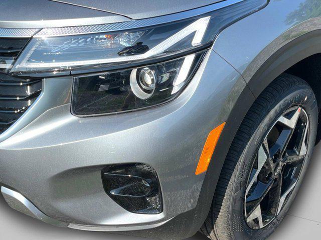 new 2025 Kia Seltos car, priced at $25,275