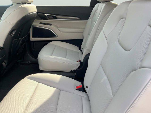 new 2025 Kia Telluride car, priced at $40,625