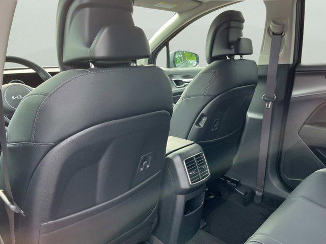 new 2025 Kia Sportage Hybrid car, priced at $38,455