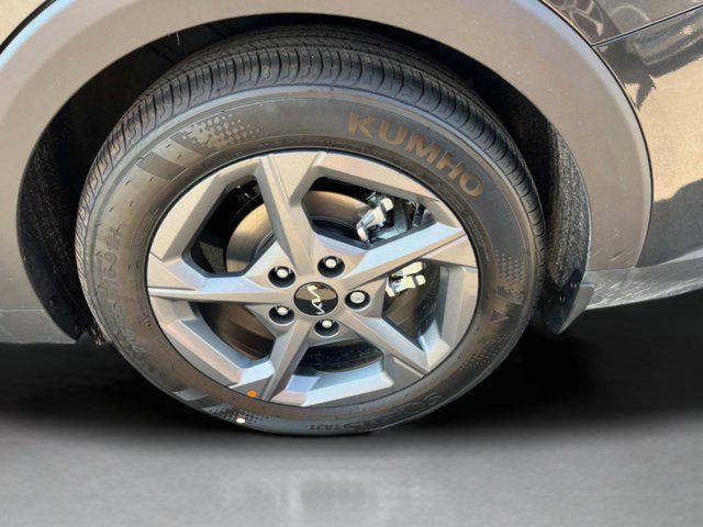 new 2025 Kia K4 car, priced at $23,055