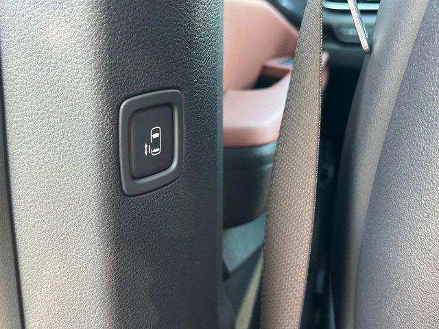 new 2025 Kia Carnival car, priced at $41,695