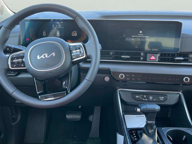 new 2025 Kia Carnival car, priced at $41,695