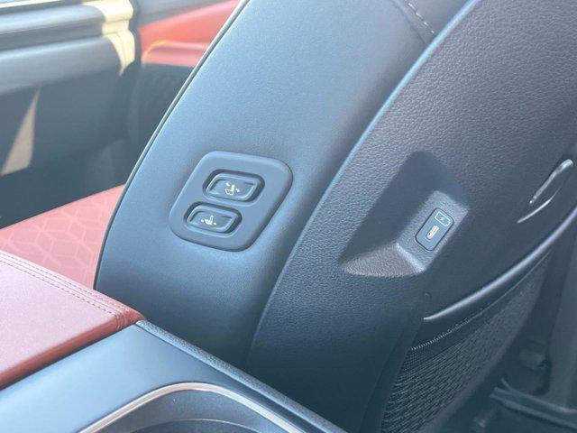 new 2025 Kia Carnival car, priced at $41,695