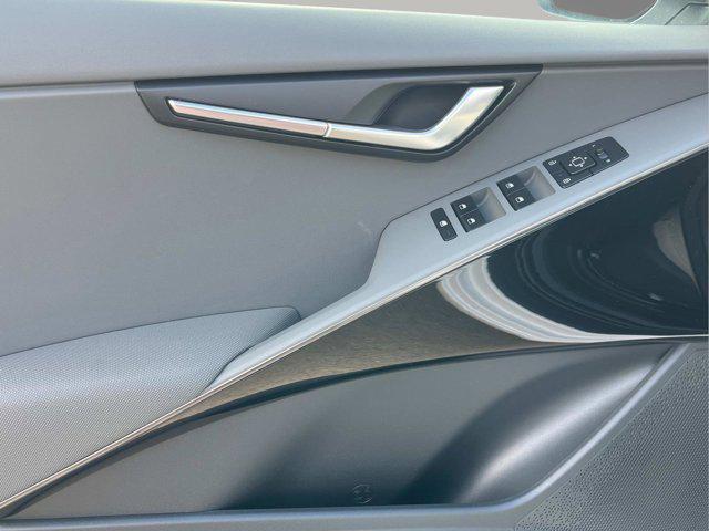 new 2025 Kia Niro car, priced at $31,735