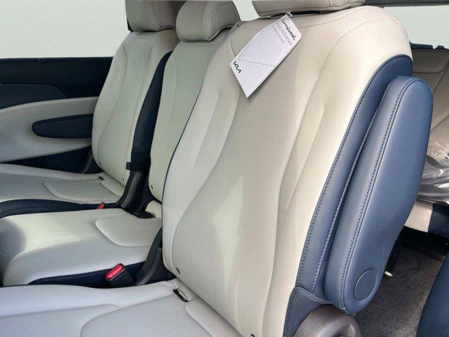 new 2026 Kia Carnival Hybrid car, priced at $44,845
