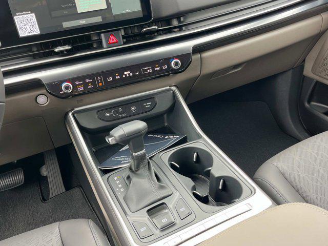 new 2025 Kia Carnival car, priced at $39,650
