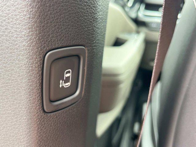 new 2025 Kia Carnival car, priced at $39,650