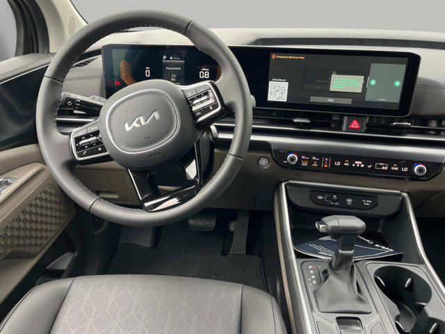 new 2025 Kia Carnival car, priced at $39,650