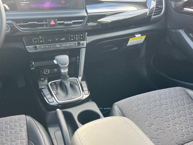 new 2025 Kia Seltos car, priced at $25,670