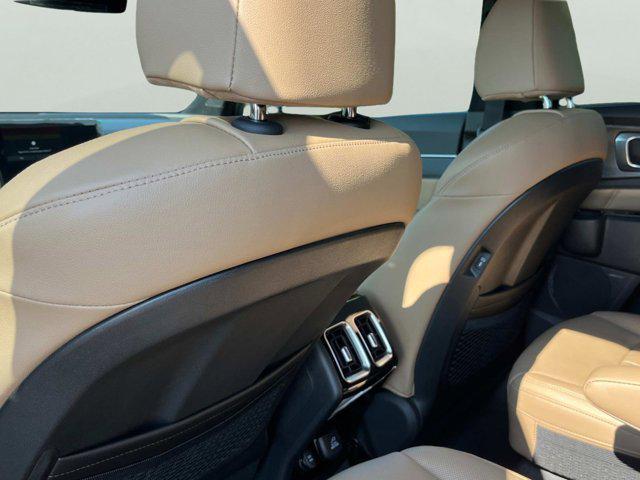 new 2025 Kia Sorento car, priced at $46,825