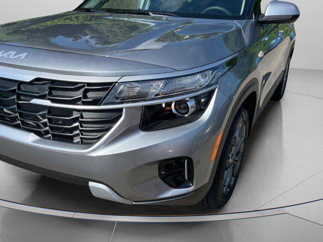 new 2026 Kia Seltos car, priced at $25,275