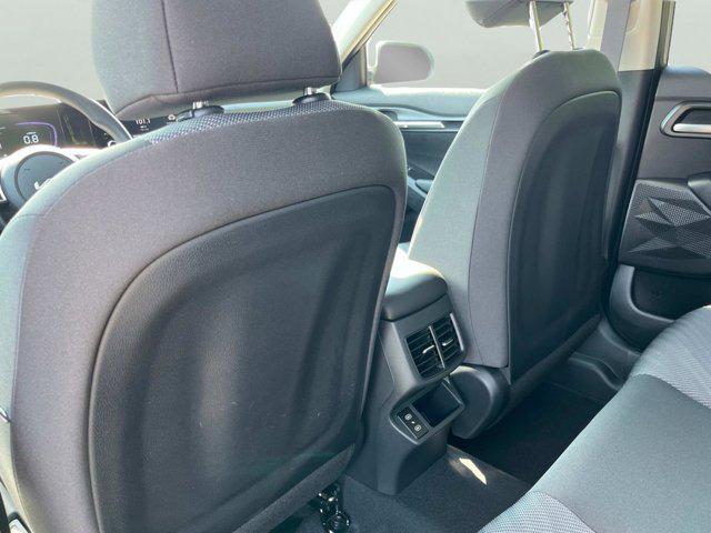 new 2026 Kia Seltos car, priced at $25,275