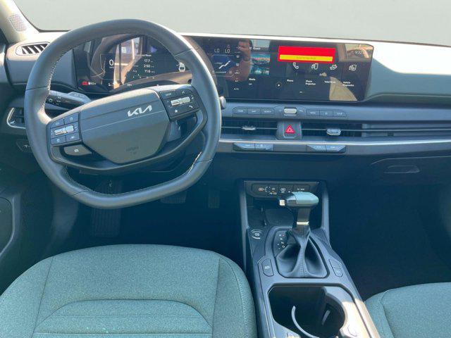new 2025 Kia K4 car, priced at $23,657